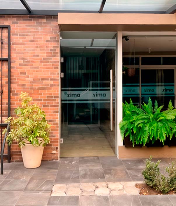 Fachada de la empresa Xima Group, Servicios administrativos y operativos, con sucursales en Toluca, Estado de México y Sinaloa, Culiacán.